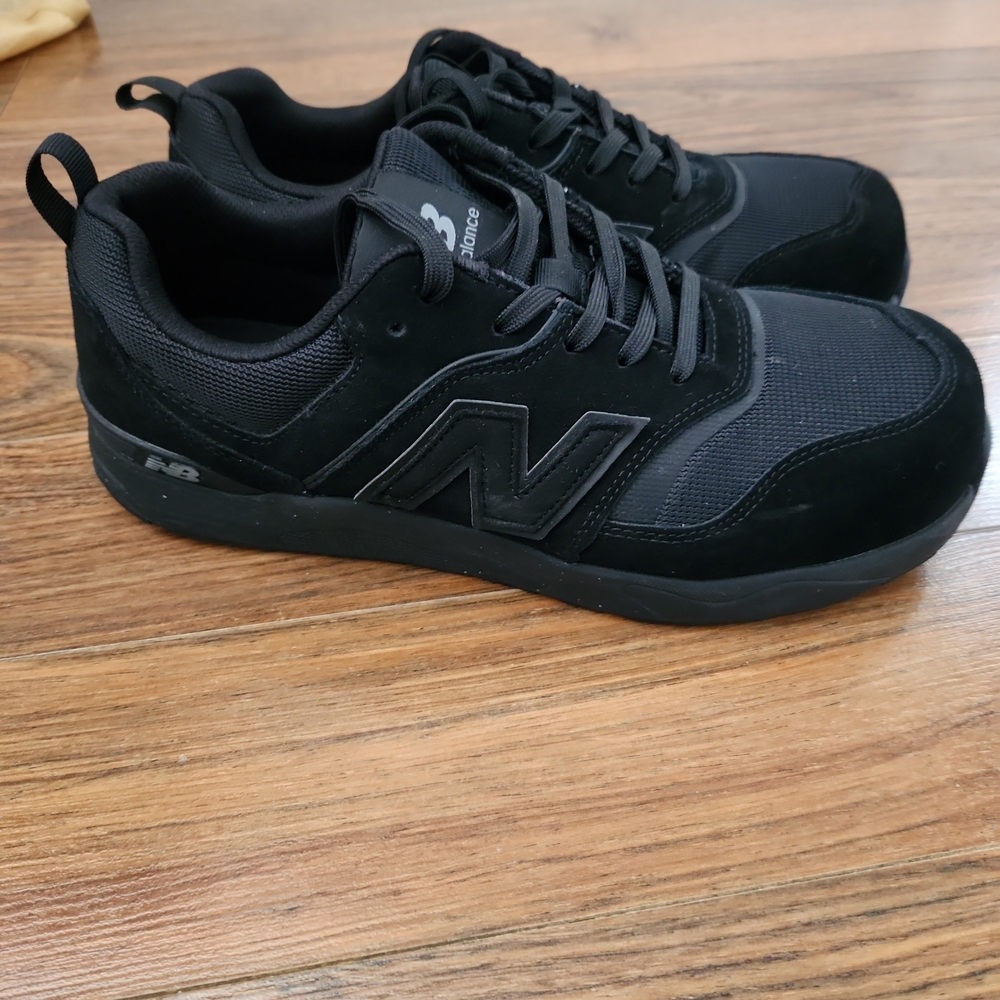 New Balance Work & Safety Size 12 2E-Wide All-Black Sneakers